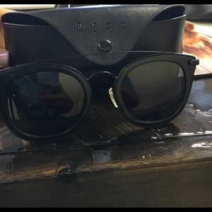 Diff eyewear Zoeys! Brand new!